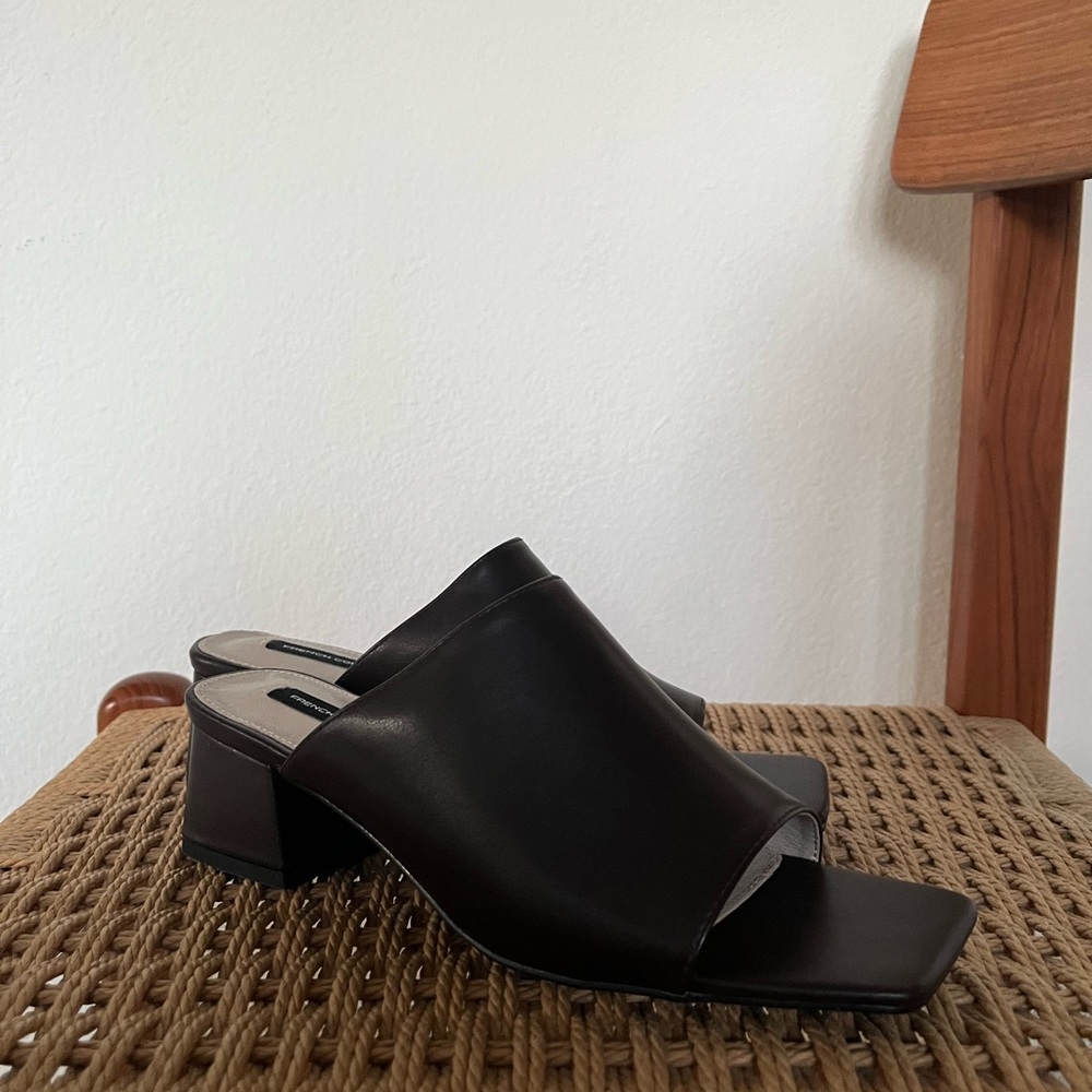 NEW IN BOX! French Connection Block Heels w/ Square Toe - Picture 4 of 7